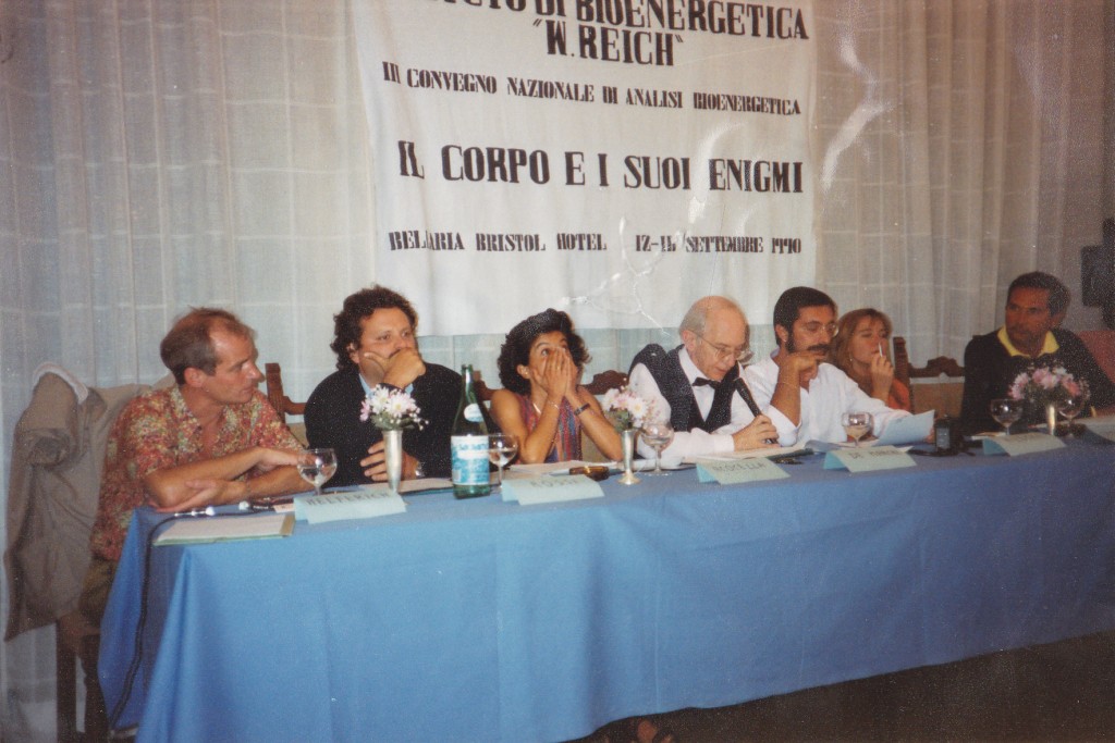 Con Luigi De Marchi (al centro della foto) al Convegno Il corpo e i suoi enigmi, Bellaria, settembre 1990.